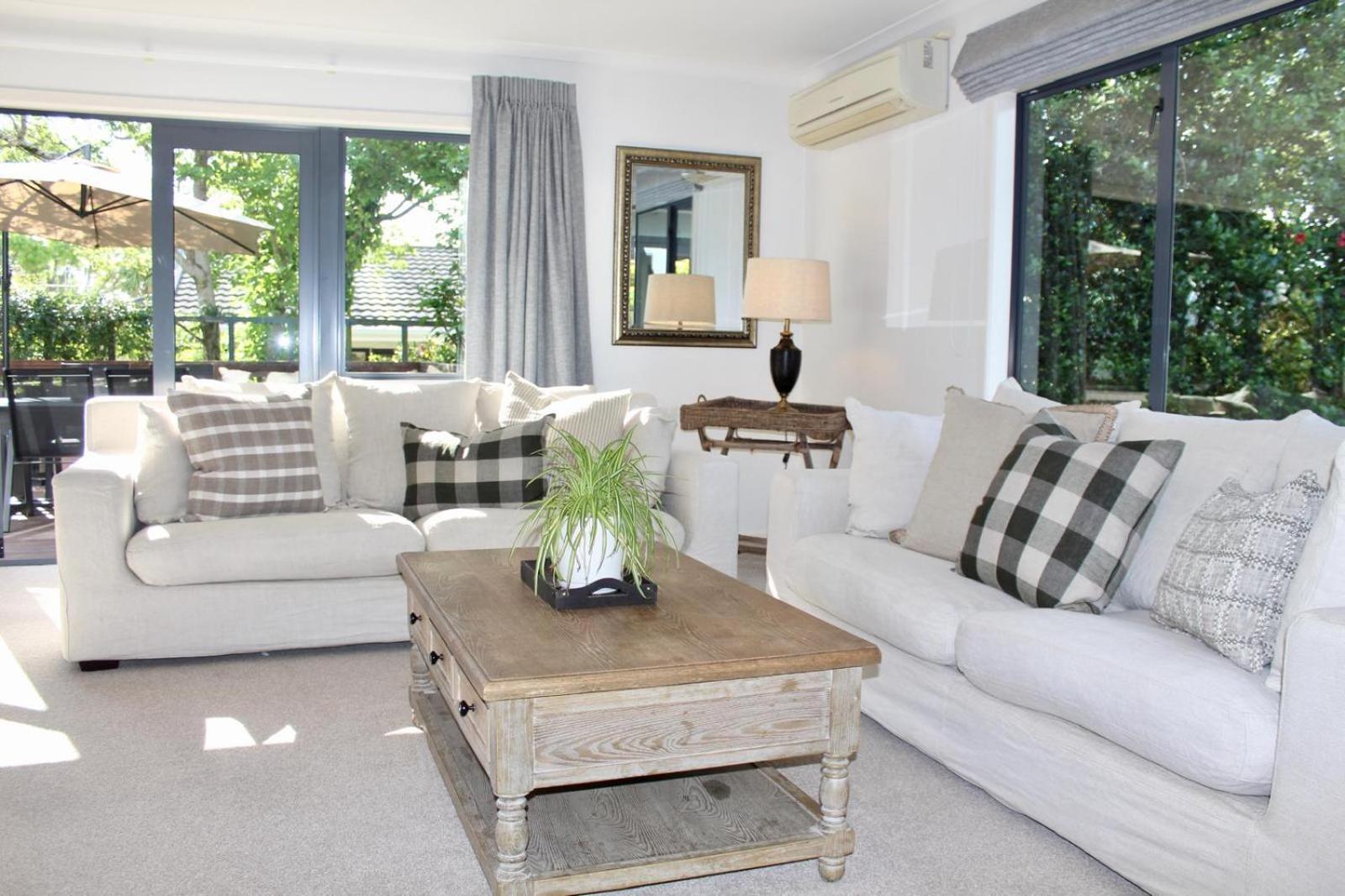5-Min Walk To Village - Havelock North Holiday Home With Spa Pool Zewnętrze zdjęcie