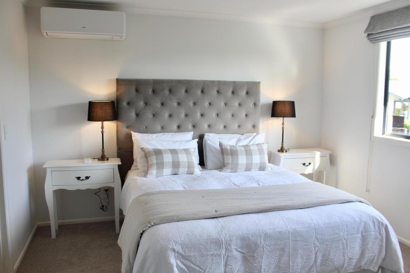 5-Min Walk To Village - Havelock North Holiday Home With Spa Pool Zewnętrze zdjęcie